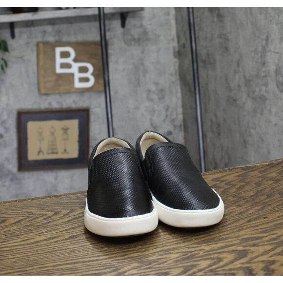 NWT Naturalizer Womens Marianne Sneaker Pull On E7755L3 Black 8.5M - Picture 10 of 14